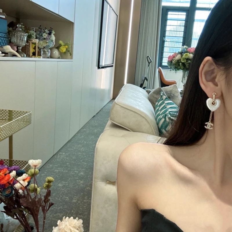Ch**el earrings
